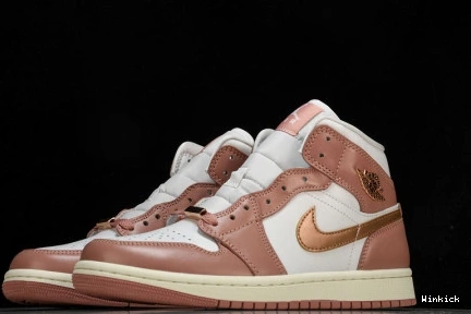 Air Stardust” FB9892-670 Jordan 1 SE“Red Mid 0905